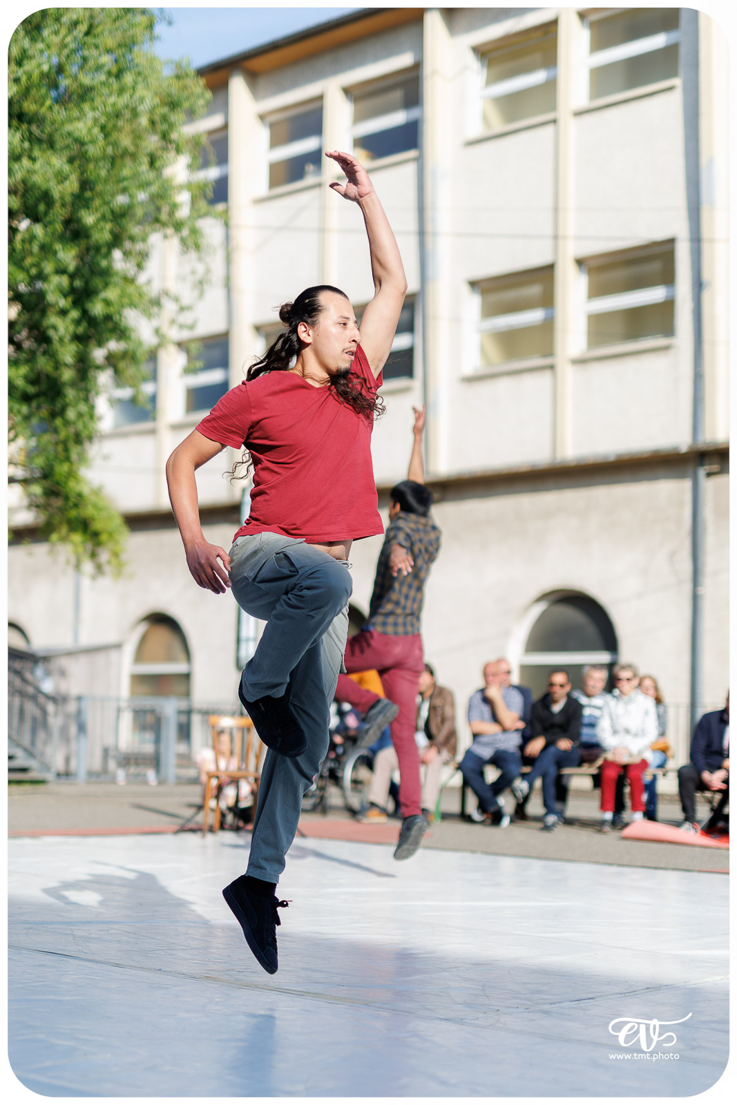 NO MAN'S LAND (CIE DARUMA)